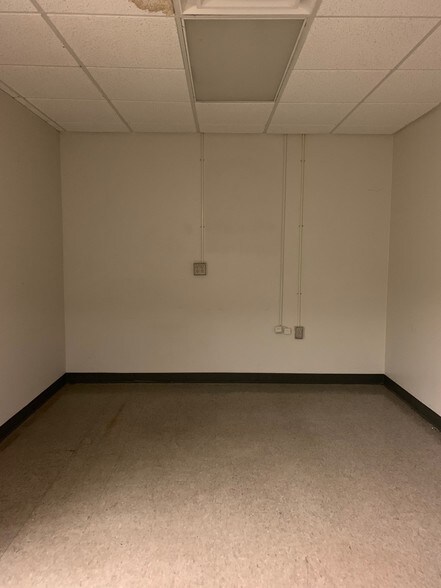 More Photos Of 1151 Pocono Blvd, Mount Pocono Medical For Lease