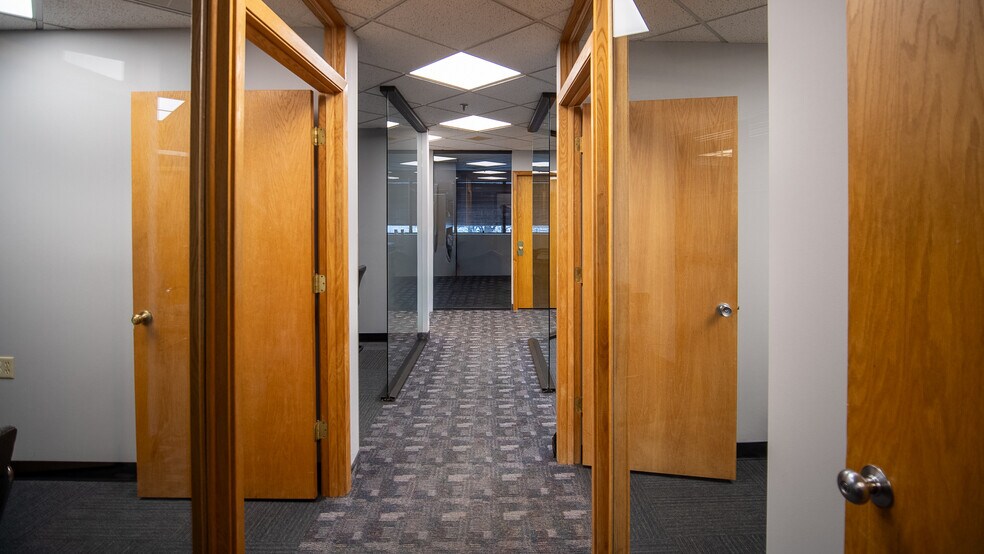 More Photos Of 3552 W River Pky NW, Rochester Storefront Retail Office For Sale