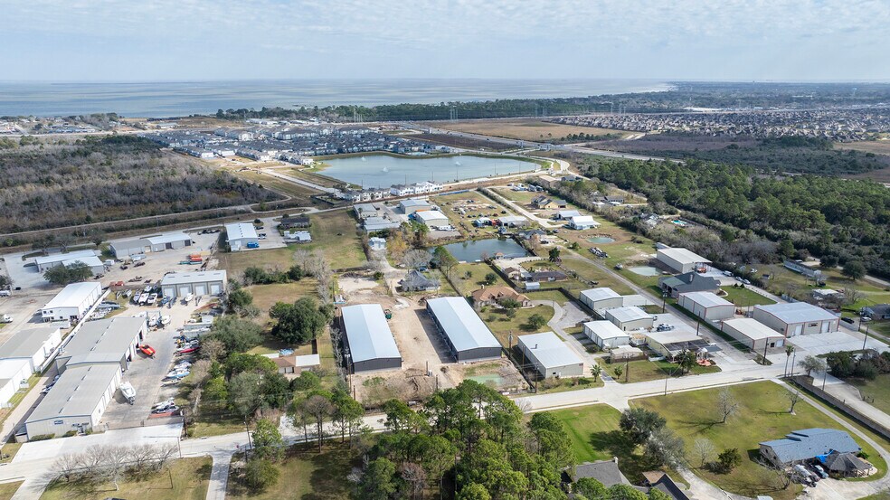 More Photos Of 2317 Anders Ln, Kemah Unknown For Lease