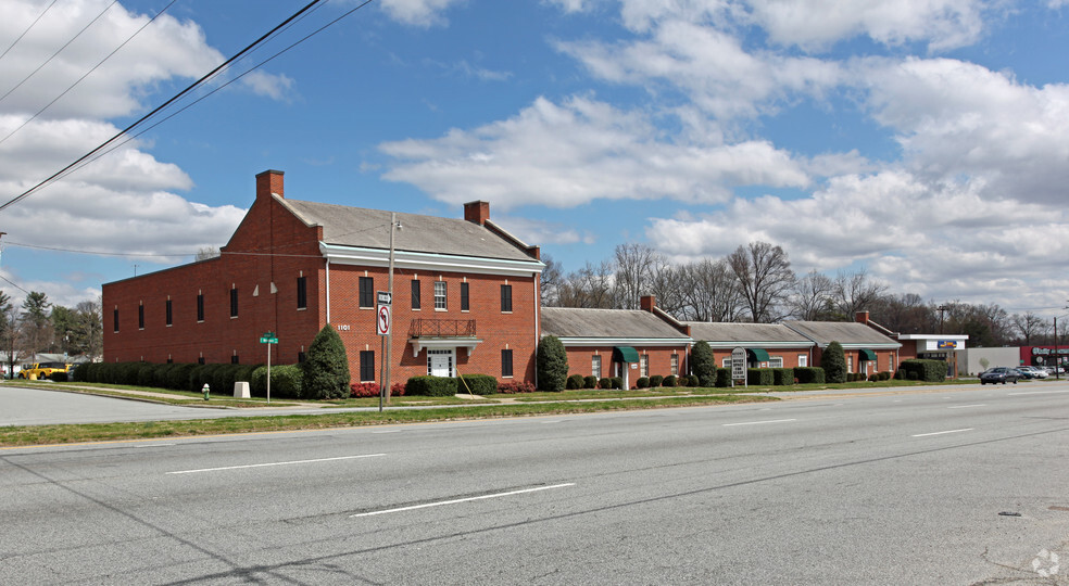 Primary Photo Of 1023-1119 E Wendover Ave, Greensboro Office For Lease