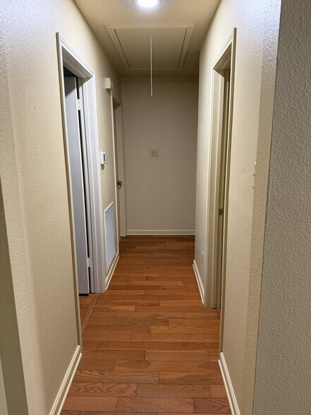 More Photos Of 1030 Canyon Bend Dr, Dripping Springs Light Distribution For Lease