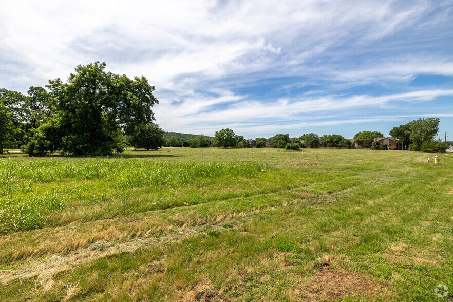 More Photos Of 7000 S Riverside Dr, Tulsa Land For Sale