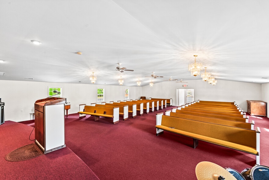 More Photos Of 22114 Carters Gate Rd, Ruther Glen Religious Facility For Sale