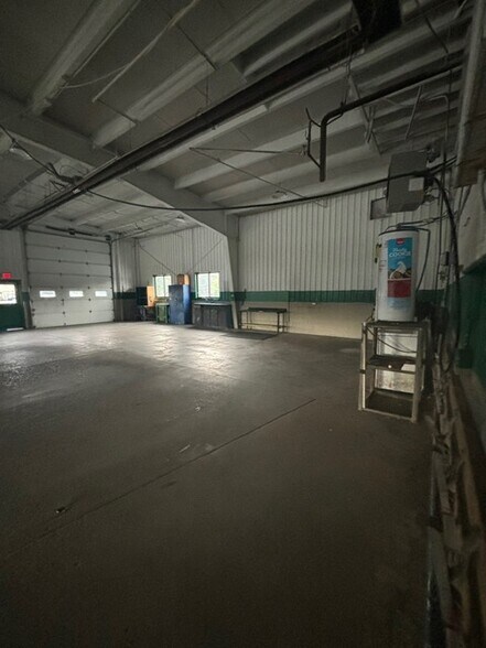 More Photos Of 3861-3870 West Rd, Cortland Auto Dealership For Sale