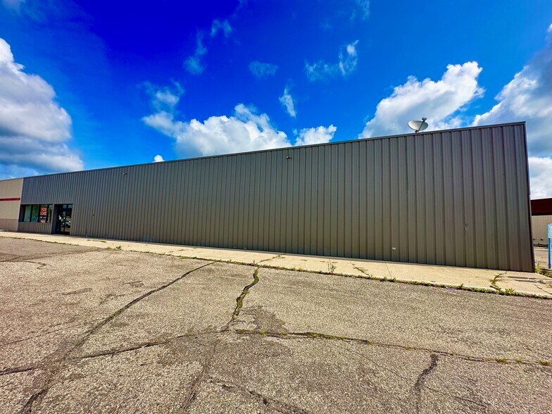 More Photos Of 1202 4th Ave S, Wahpeton Freestanding For Sale