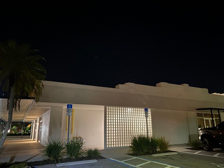 More Photos Of 27975 Old 41 Rd, Bonita Springs Loft Creative Space For Lease