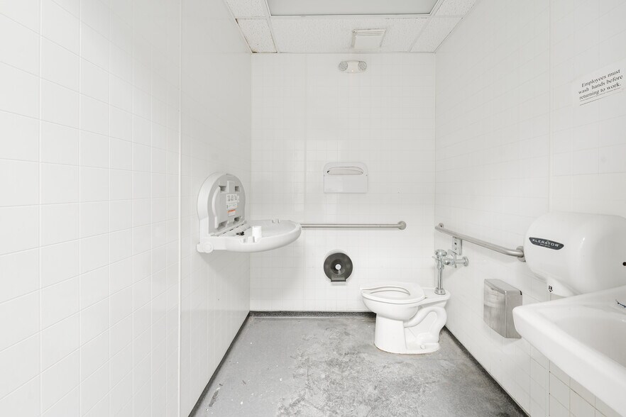 More Photos Of 8095-8177 Glades, Boca Raton Unknown For Lease