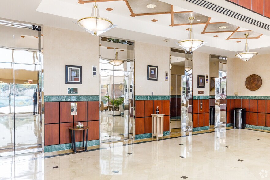 More Photos Of 200 S Andrews Ave, Fort Lauderdale Medical For Lease