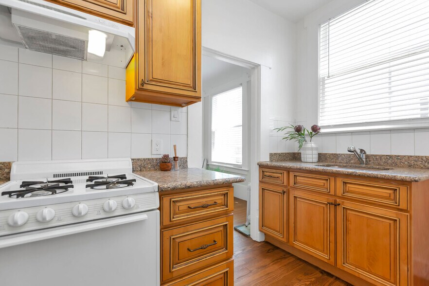 More Photos Of 1163 Pine St, San Francisco Apartments For Sale
