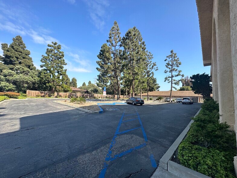 More Photos Of 5450 Ralston St, Ventura Office For Lease