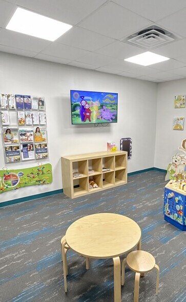 More Photos Of 1739 13th St, Hempstead Medical For Sale