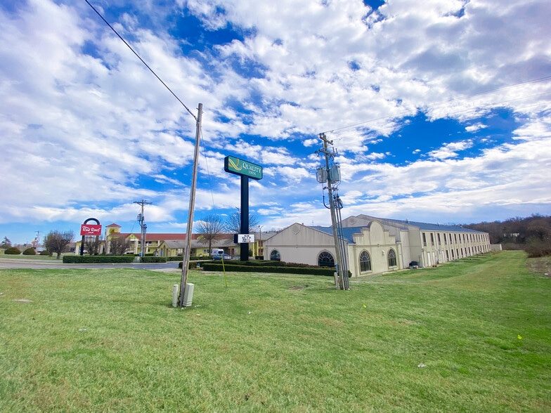 More Photos Of Bear Creek Pike @ I 65, Columbia Land For Sale
