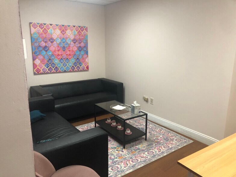 More Photos Of 271 US Highway 46, Fairfield Office For Lease