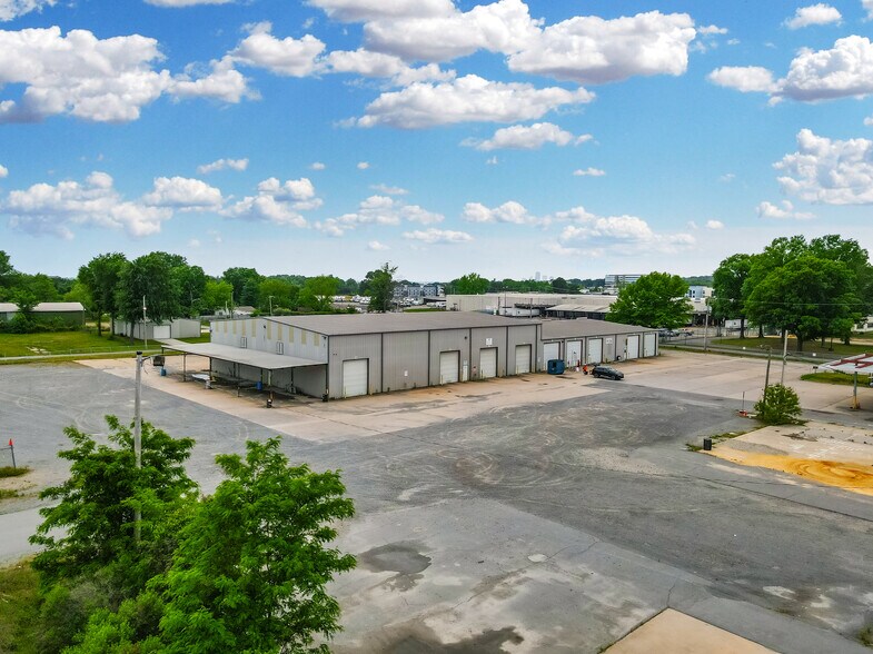 More Photos Of 4806 E Mccain Blvd, North Little Rock Service For Lease