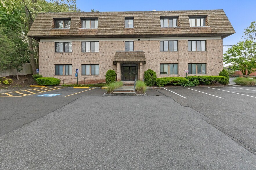 Primary Photo Of 7 Riversville Rd, Greenwich Medical For Lease