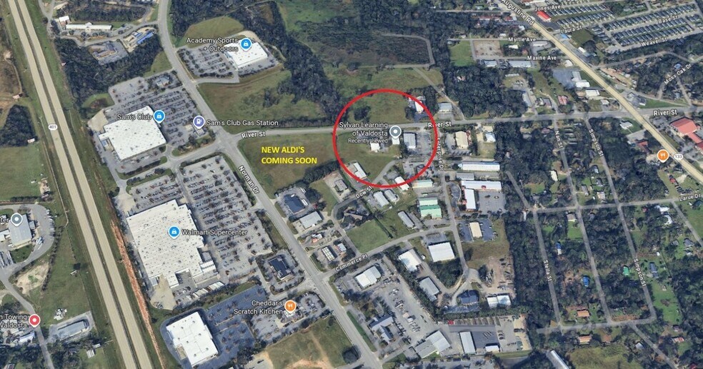 More Photos Of 1709 River St, Valdosta Office For Lease