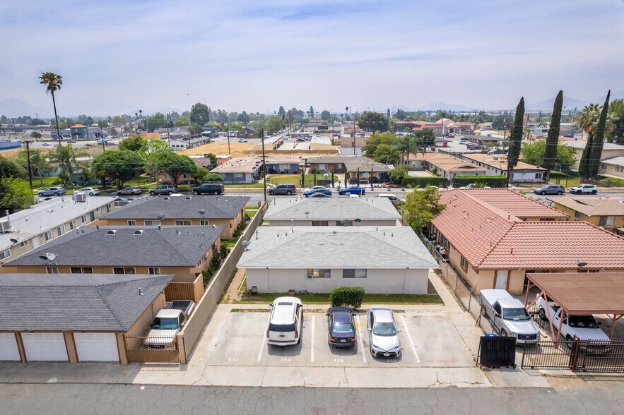 More Photos Of 412 W Ramona Dr, Rialto Multifamily For Sale