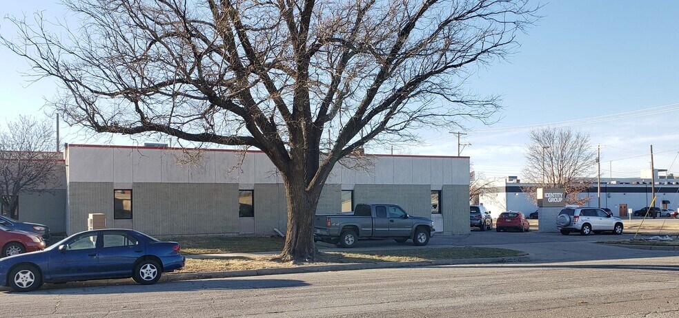More Photos Of 313 S Ida St, Wichita Warehouse For Sale