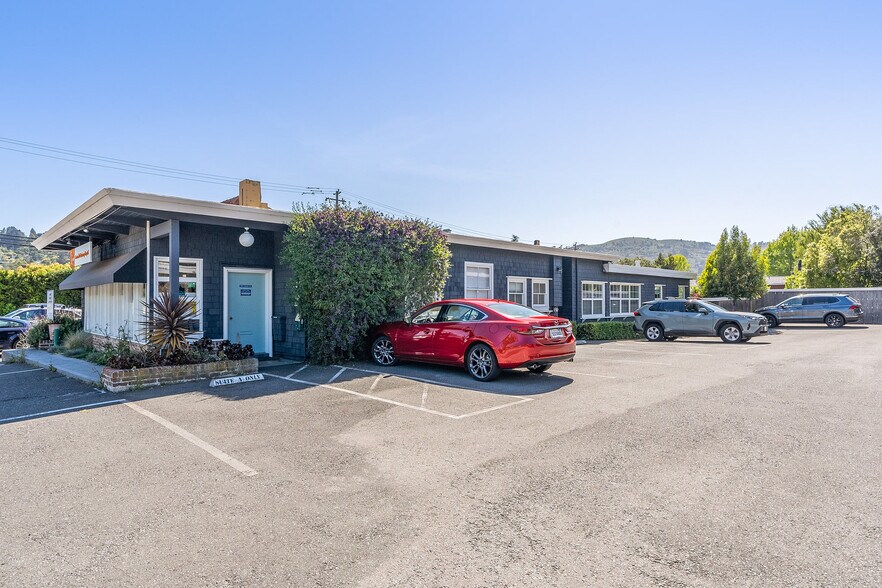 More Photos Of 125-131 Camino Alto, Mill Valley Office For Lease