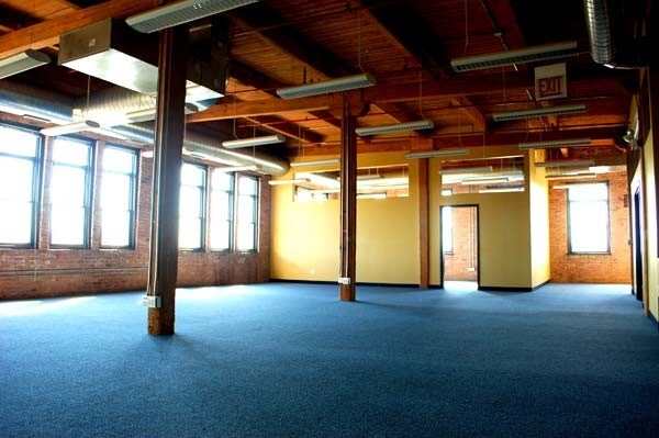 More Photos Of 700 N Sacramento Blvd, Chicago Loft Creative Space For Lease