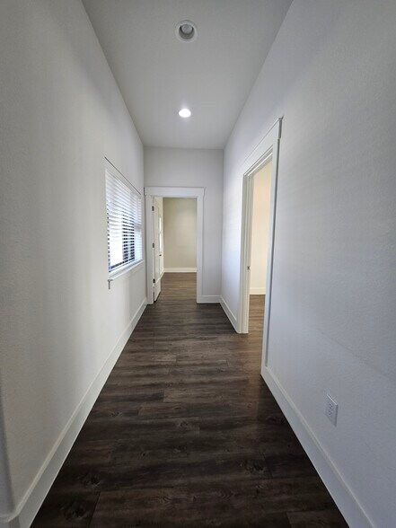 More Photos Of 230 Klattenhoff Ln, Hutto Office For Lease