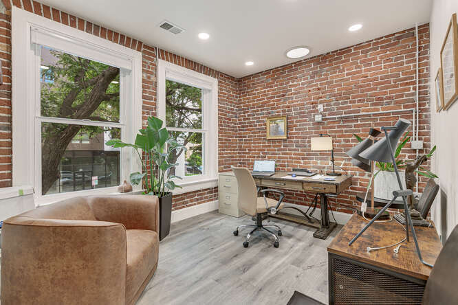 More Photos Of 1658-1668 N Lafayette St, Denver Office For Sale