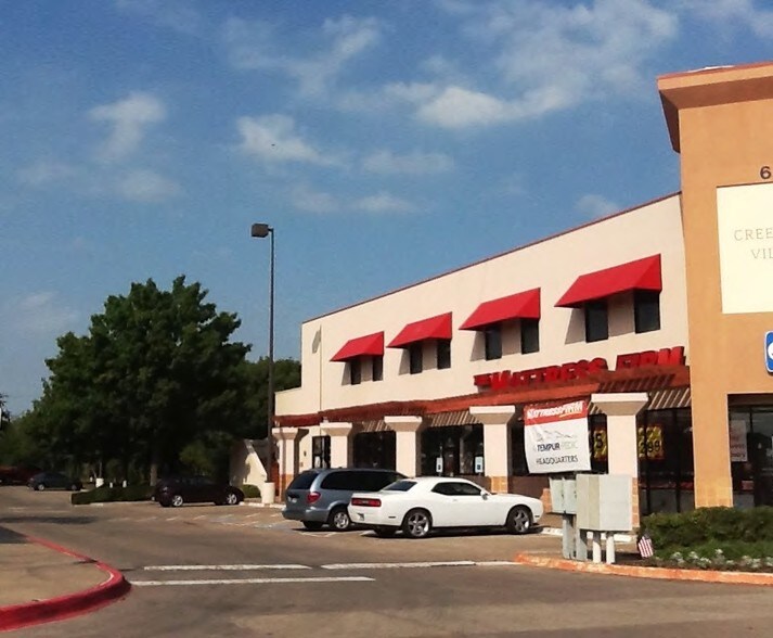 More Photos Of 609 W 15th St, Plano Storefront Retail Office For Lease