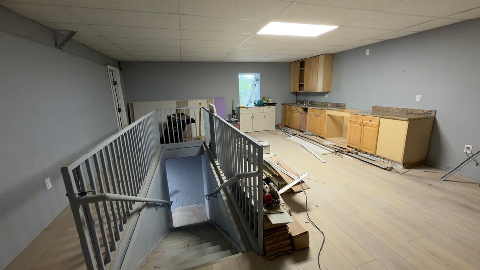 More Photos Of 2800 Delano St, Pensacola Warehouse For Lease