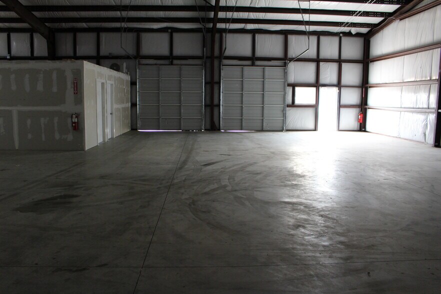 More Photos Of 600 S Cherry Ln, White Settlement Light Distribution For Lease