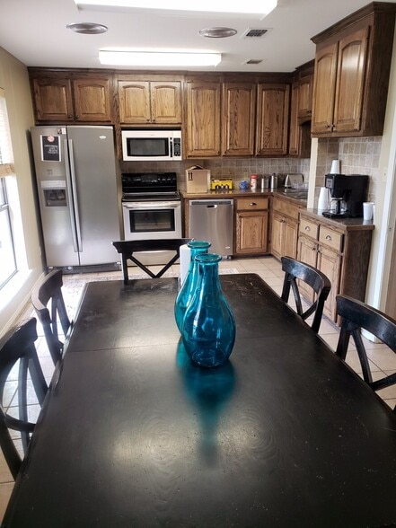 More Photos Of 711 N Jefferson Ave, Mount Pleasant Medical For Lease