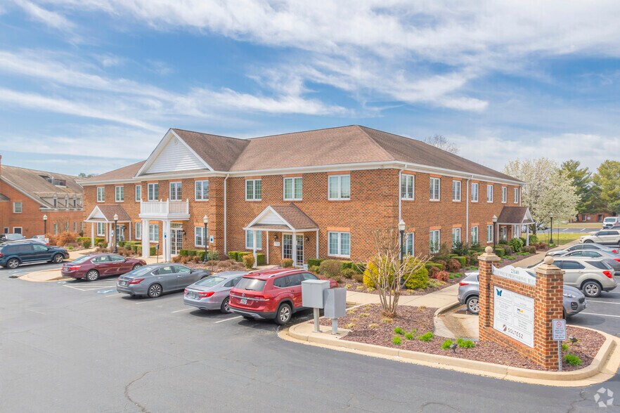 Primary Photo Of 23140 Moakley St, Leonardtown Medical For Lease