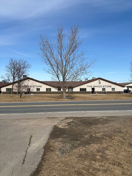 More Photos Of 348 Summit Ave W, Blackduck Manufacturing For Lease