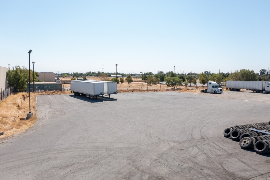 More Photos Of 7011 Power Inn Rd, Sacramento Warehouse For Sale