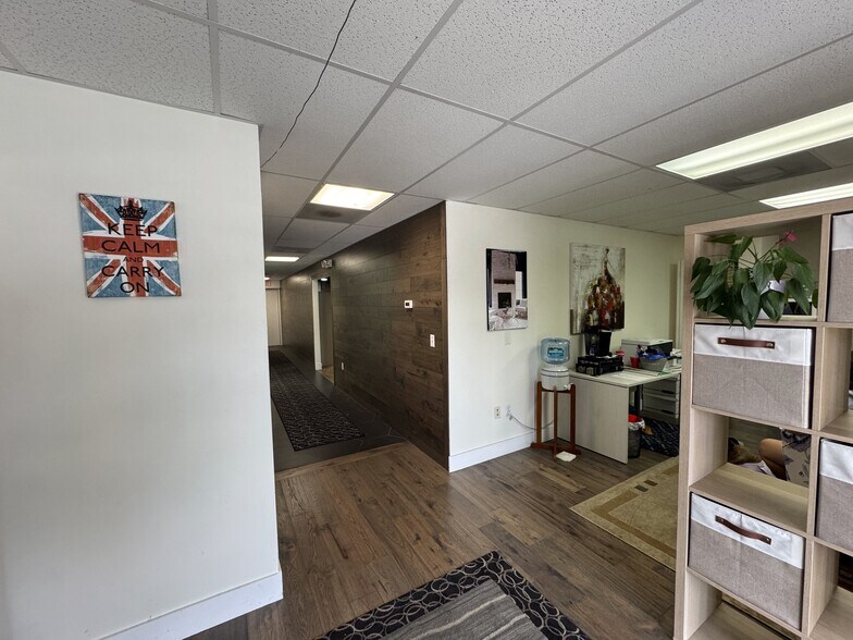 More Photos Of 2726-2732 Pemberton Dr, Apopka Warehouse For Sale