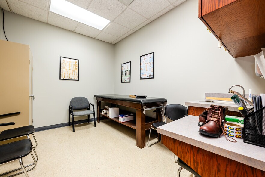 More Photos Of 3901 Stonegate Park, Saint Joseph Healthcare For Lease