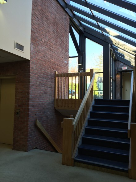 More Photos Of 2 Stowe Rd, Peekskill Medical For Lease