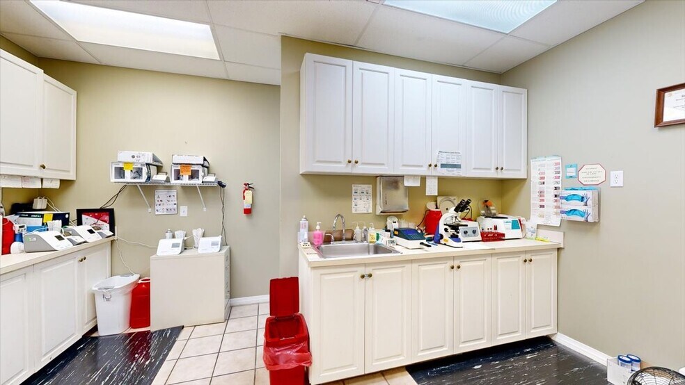 More Photos Of 113 Bo Bo Dr, Crystal Springs Freestanding For Lease