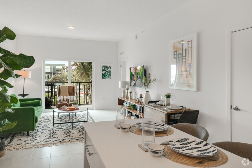 More Photos Of 1601 N Dixie Hwy, Lake Worth Apartments For Lease