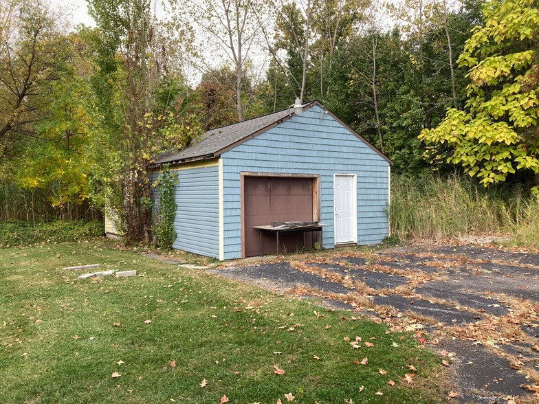 More Photos Of 1238 Lost Nation Rd, Willoughby Storefront For Sale