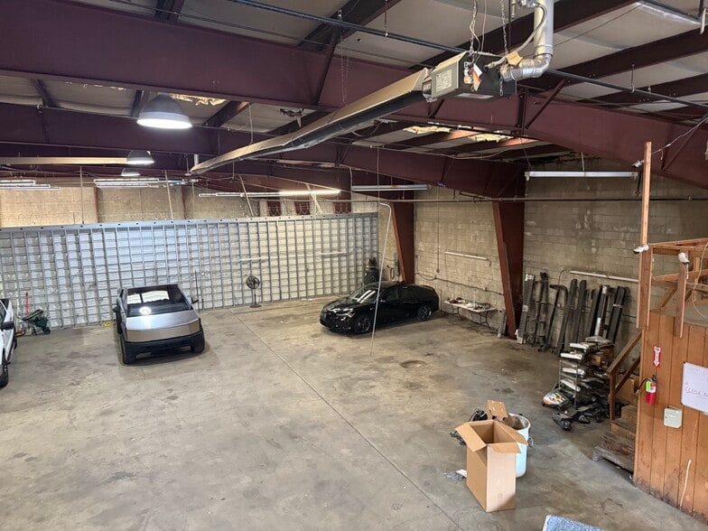 More Photos Of 2021 N Redwood Rd, Salt Lake City Warehouse For Lease