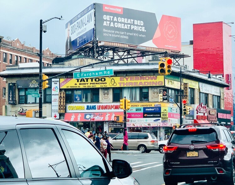 Primary Photo Of 2535 Webster Ave, Bronx Coworking Space