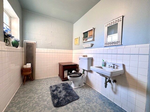 More Photos Of 444 Chestnut St, Colorado City Religious Facility For Sale