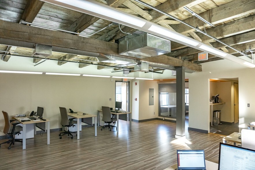 More Photos Of 18 Shepard St, Brighton Coworking Space