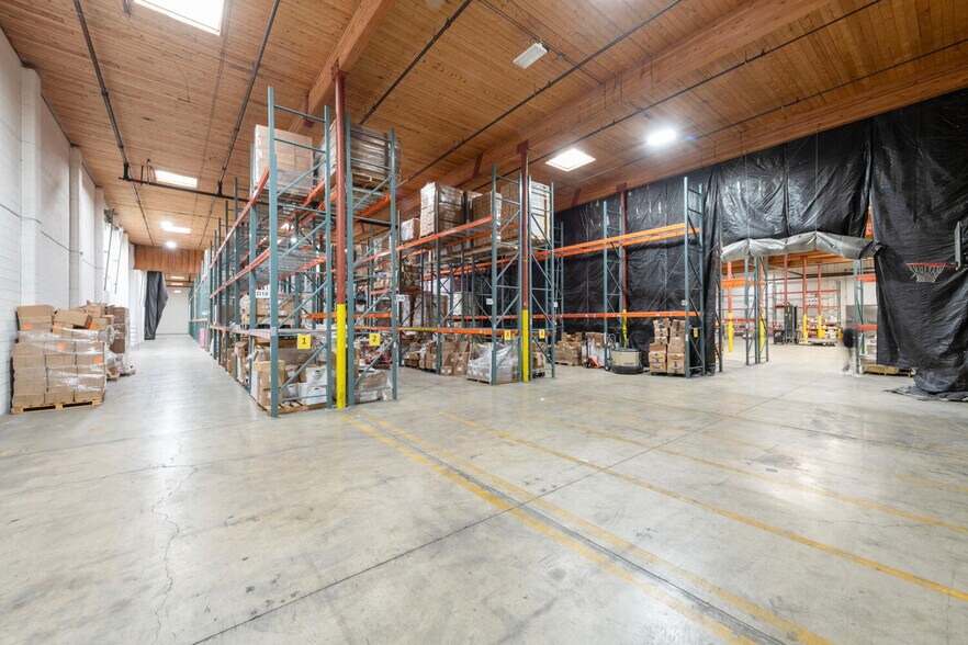 More Photos Of 2507 S 300 W, Salt Lake City Warehouse For Lease