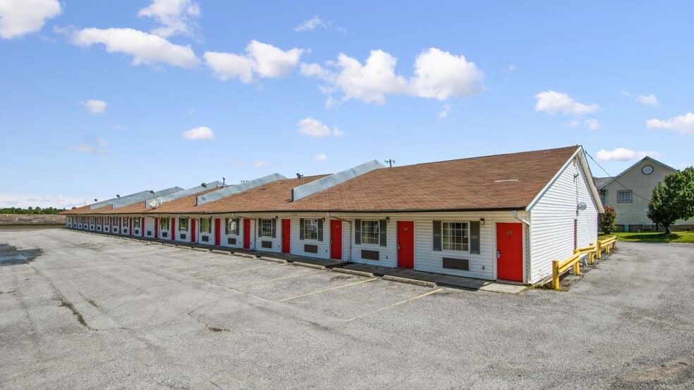 More Photos Of 419 S George Nigh Expy, Mcalester Hotel For Sale