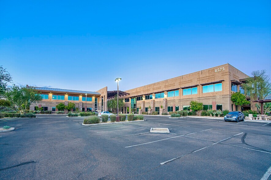 More Photos Of 8575 E Princess Dr, Scottsdale Unknown For Lease