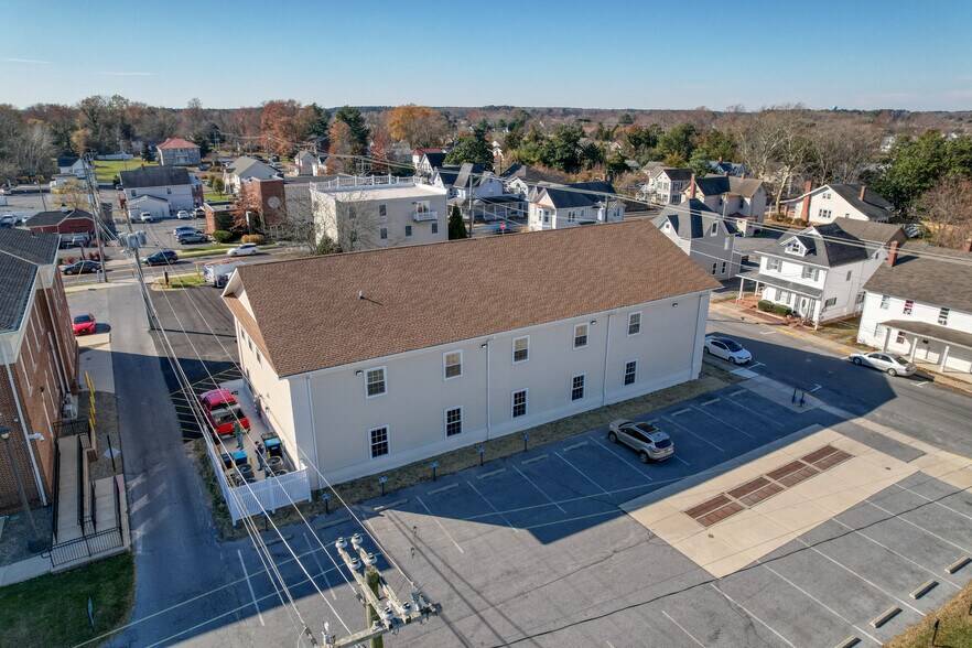 More Photos Of 4 E Laurel St, Georgetown Office For Lease