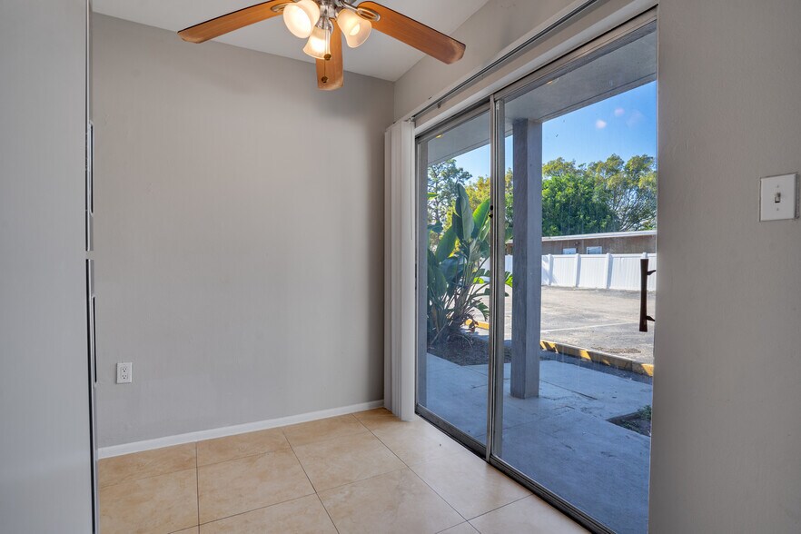 More Photos Of 1947 Ricardo Ave, Fort Myers Apartments For Sale