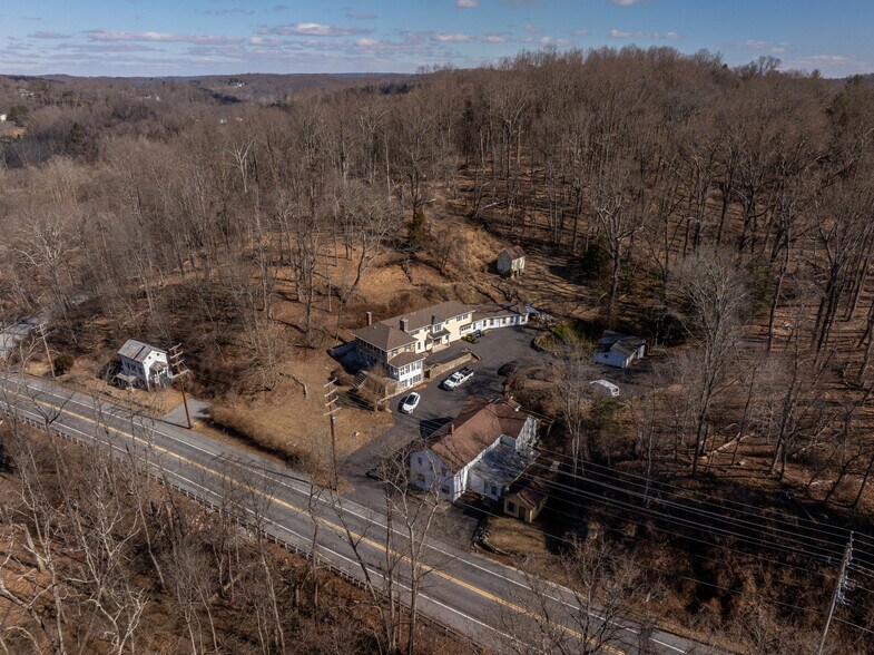 More Photos Of 14943 York Rd, Sparks Glencoe Specialty For Sale