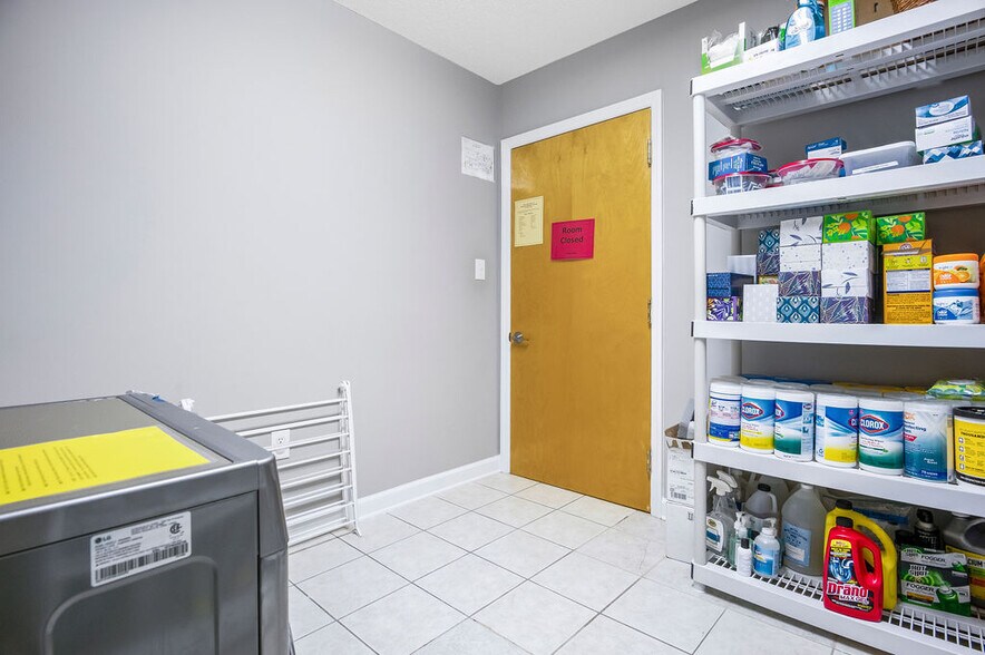 More Photos Of 217-219 Station St, Jacksonville Medical For Sale